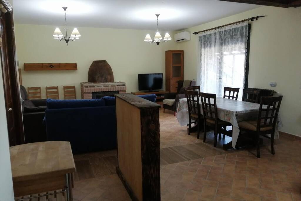 הוילה Pantano de Cijara Casa Cijararural מראה חיצוני תמונה