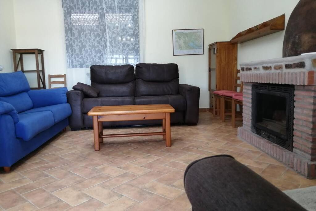 הוילה Pantano de Cijara Casa Cijararural מראה חיצוני תמונה